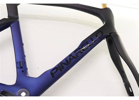 pinarello dogma f midnight blue.